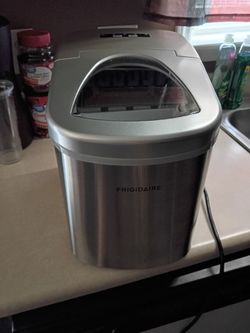 Frigidaire Ice Maker