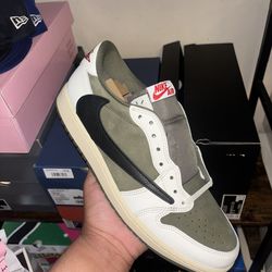 Jordan 1 Travis Scott Medium Olive Size 7C 9M 10.5M 11.5M 12M 14M