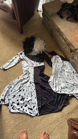 Girls cruella devil costume