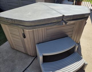 Jacuzzi Hot Tub Spa
