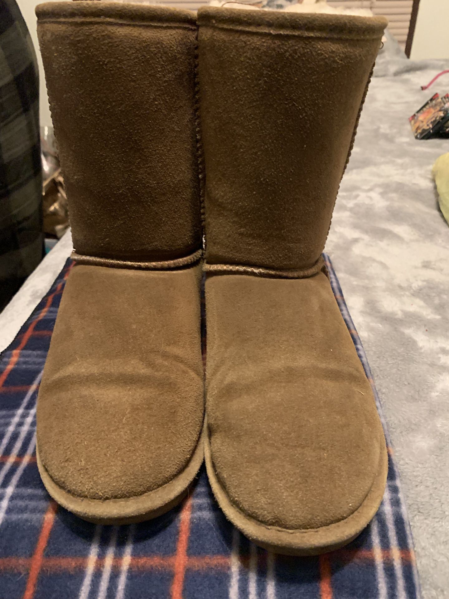 New Women’s Bear Paw Elle Boots Size 8