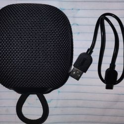 Wireless Bluetooth Water Resistant Speaker 