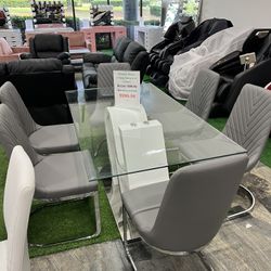 Modern Dining Room Table and 6 Chairs / Mesa de comedor moderna y 6 sillas