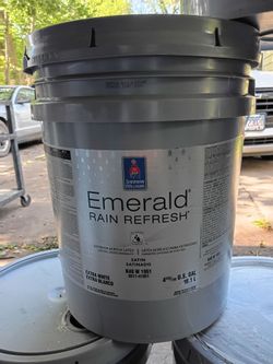 New Unopened Sherwin-Williams Exterior Emerald Rain Refresh Satin Extra white