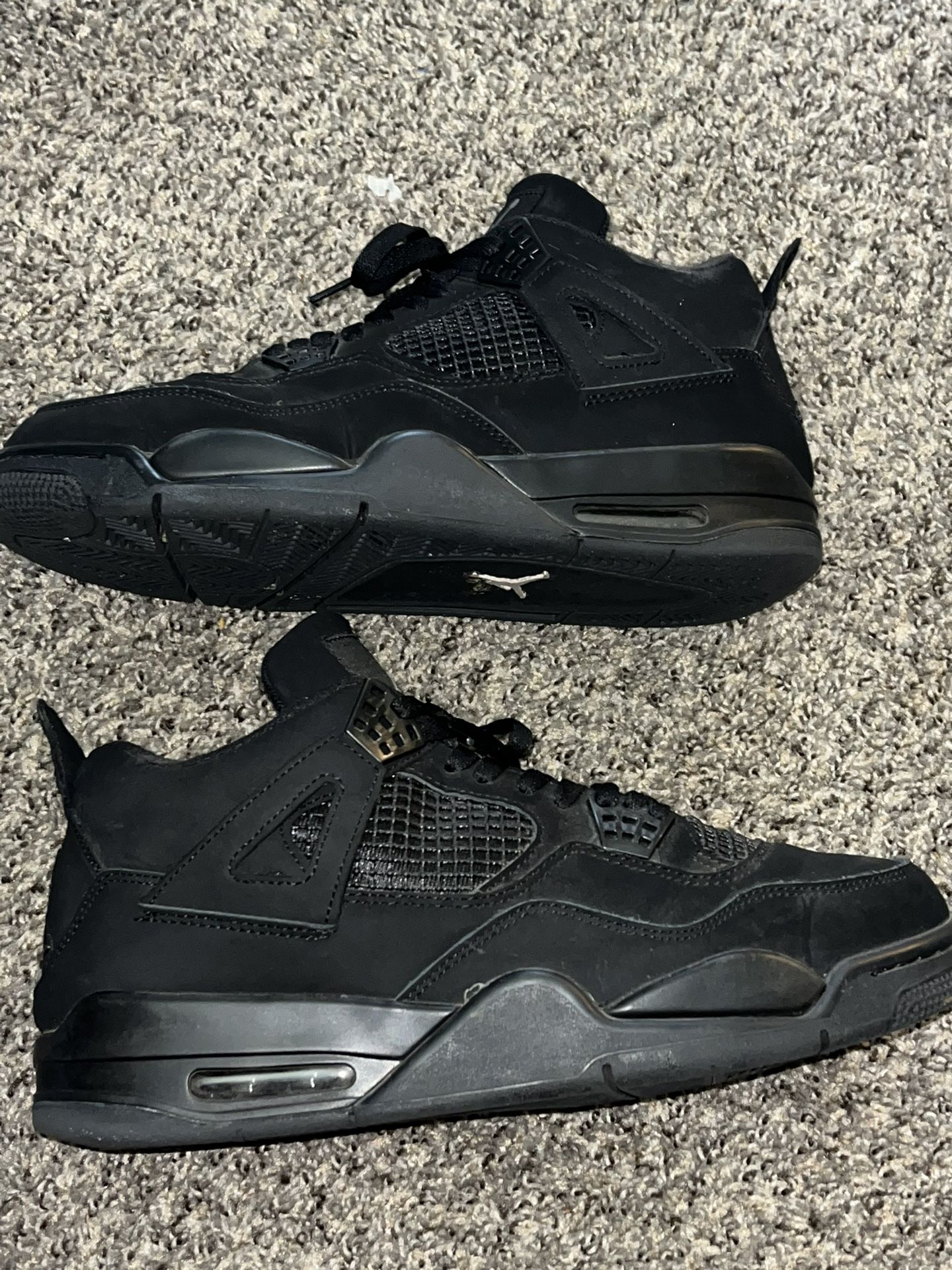 Air Jordan Retro 4 (Black Cat)