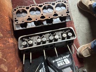 Chevy 305 Heads