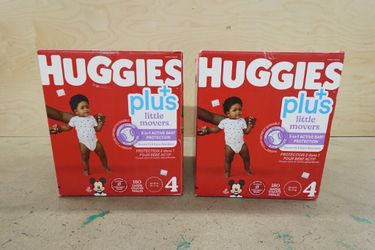 Size 4, 180 Count Huggies Plus Little Movers Diapers, Disney Baby