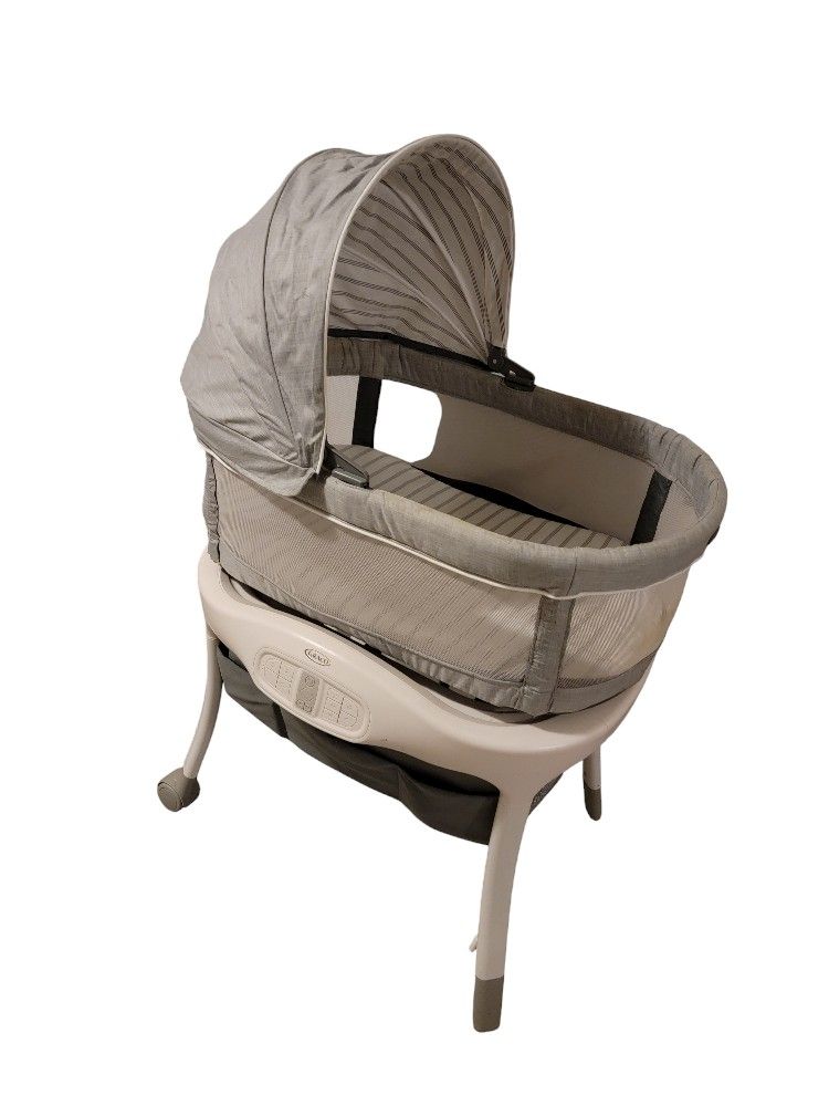 Graco Sense2Snooze Bassinet with Cry Detection Technology in Hamilton