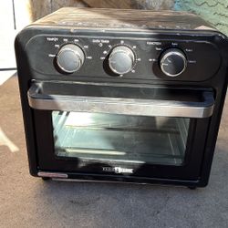 Paris Rhone air fryer toaster oven. New