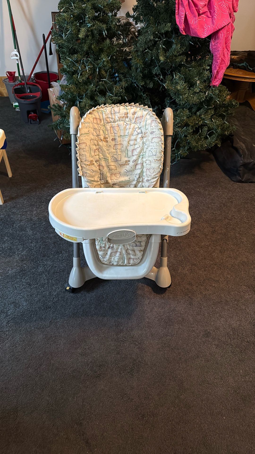 Rolling High chair