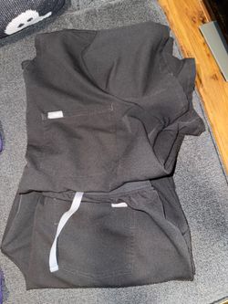 FIGS scrubs