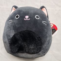 Squishmallow Greagory the Goat