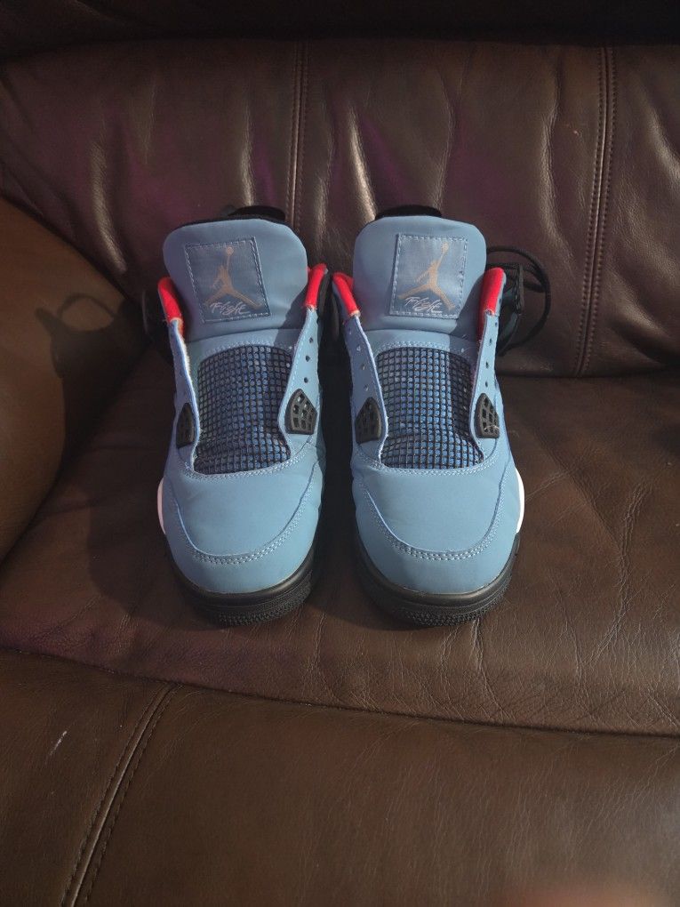 Retro Jordan 4's Travis Scott Cactus Jack