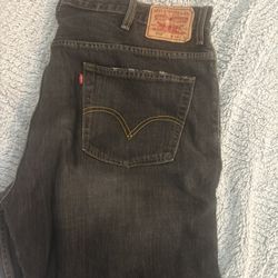 Men Levi’s559  W44 L32