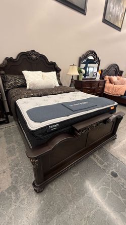 4 PC QUEEN BEDROOM SET