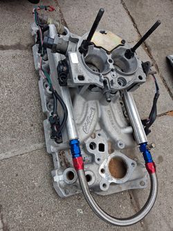 EDELBROCK PERFORMER MULTI POINT TBI INTAKE WITH RAILS FOR CHEVY SB!!! 180$