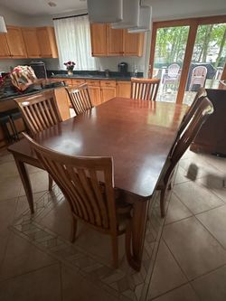 Thomasville Dining Set w/ Buffet, 2 Leaves + NEW Extra Cushions
