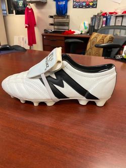 Zapato Manríquez dé piel para futbol soccer