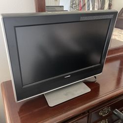 Toshiba LCD TV/DVD Combination
