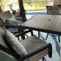 Table And 4 Chairs Like New 600.00