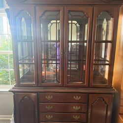 Buffet/Hutch