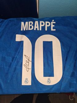 MBAPPE SIGNED JERSEY