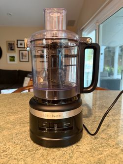 KitchenAid KFP0921BM 9-Cup Food Processor Black Matte + Blades & Attachments