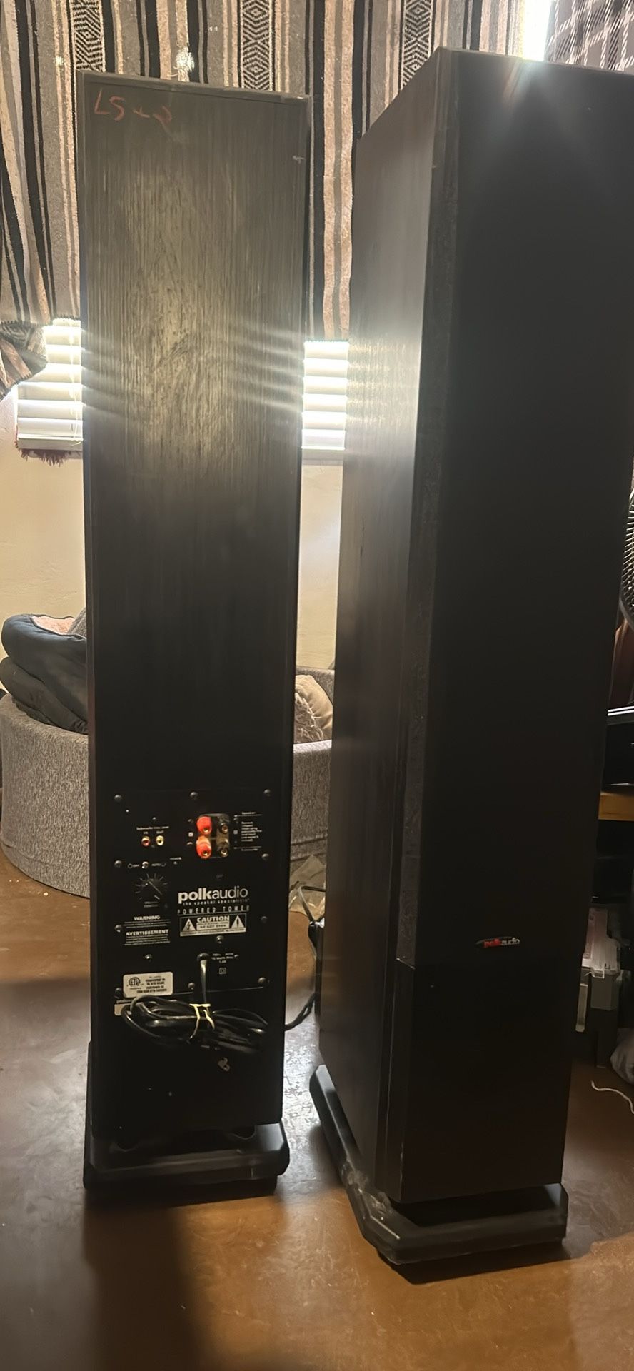 Polk Powered speakers RTi100/tested Pair
