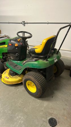 John Deere Riding Lawn Mower