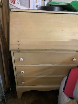 Secretary Desk/hutch