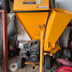 Wood Chipper (Cub Cadet 3310)