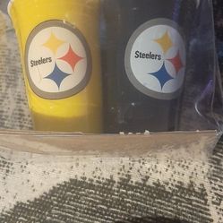 2 Pack Hard Plastic NFL Steeler Cups