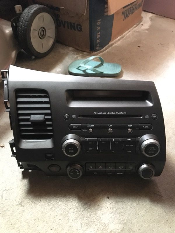 2008 Honda Civic si sedan oem radio and climax control.