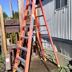 Werner 8 Foot Type 1A 300lb Ladder ( Like New)