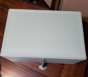 Pottery Barn McKenna Jewelry Box 新品未使用品 Mckenna Personalized Jewelry Box - Medium | Pottery Barn