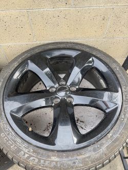 2014 dodge charger rims and tires
