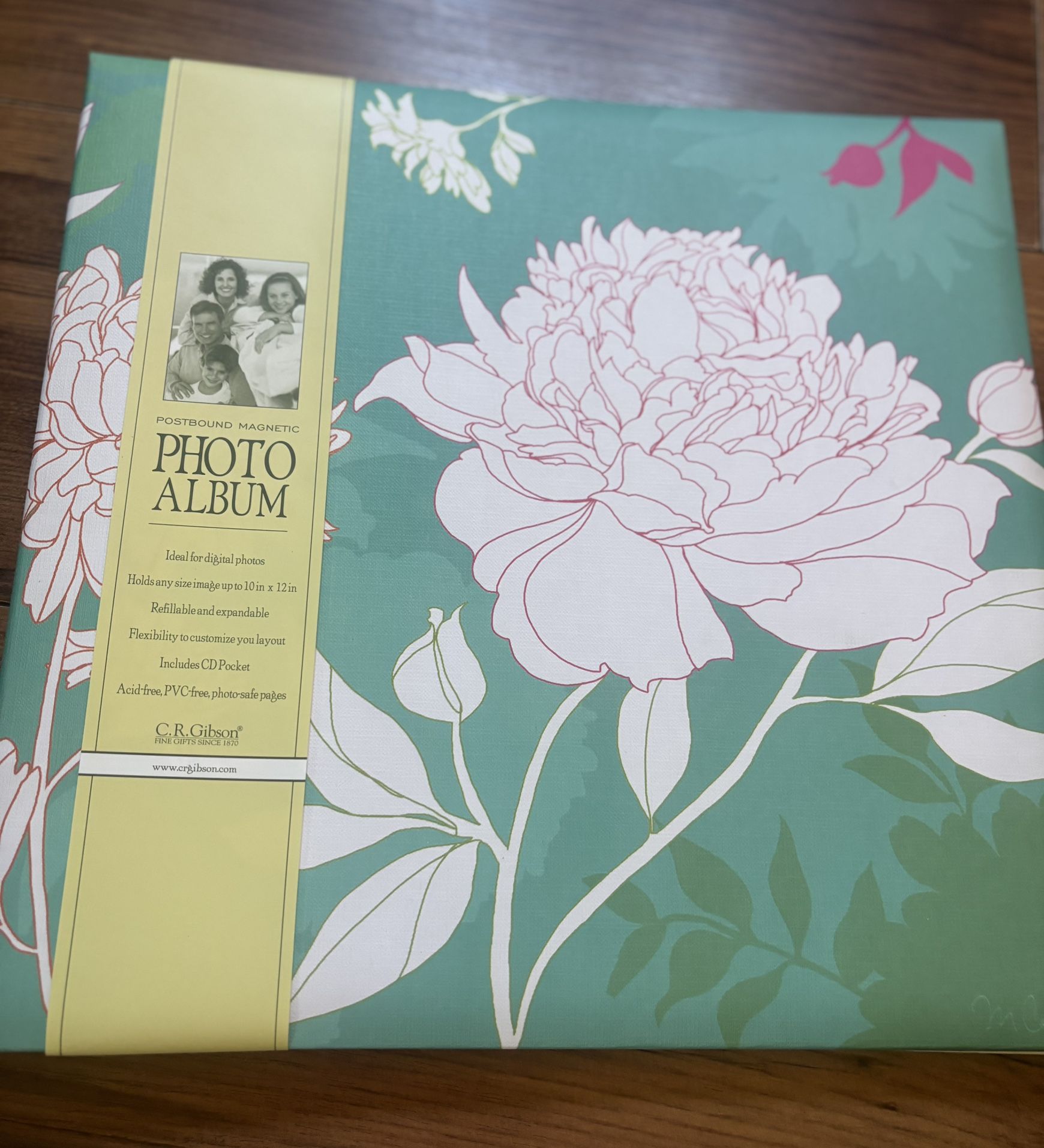 💐 Brand New Photo Album – Perfect Gift!