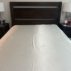 Bedroom Set (Queen)