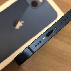 AT&T Apple iPhone 13
