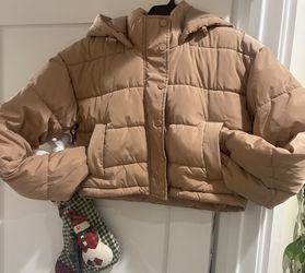 New, PacSun Puffer Jacket Size XS. $20  Cash Only 