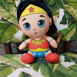 NWT Toy Factory Wonder Woman Superhero Plush, DC Justice League