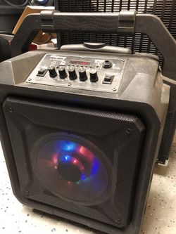 Bocina 8" Recargable // Portable 8” Bluetooth speaker