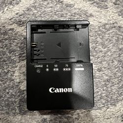 Canon LC-E6 Charger for LP-E6 and LP-EL Battery Packs