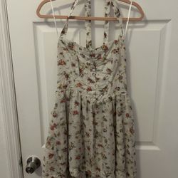 GUESS Short Flower Dress - Size: 11 or Medium