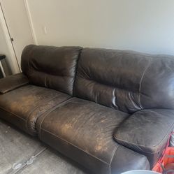 Leather Sofa With Recliners 