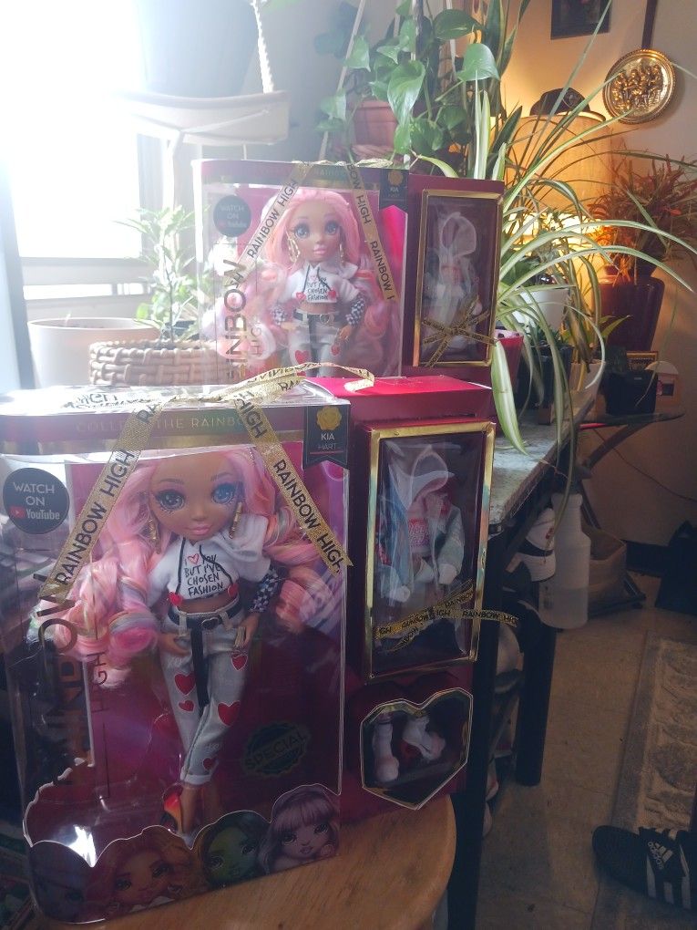 Rainbow High Doll