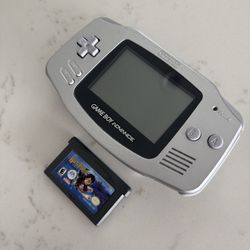Gameboy Advance + 1 Game