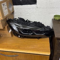 Bmw G22 Serie 4 Rh Headlight Black 2023 Oem