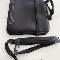 Samsonite Laptop Sleeve, Black, 15-Inch Sleeve, Excellent Condition 