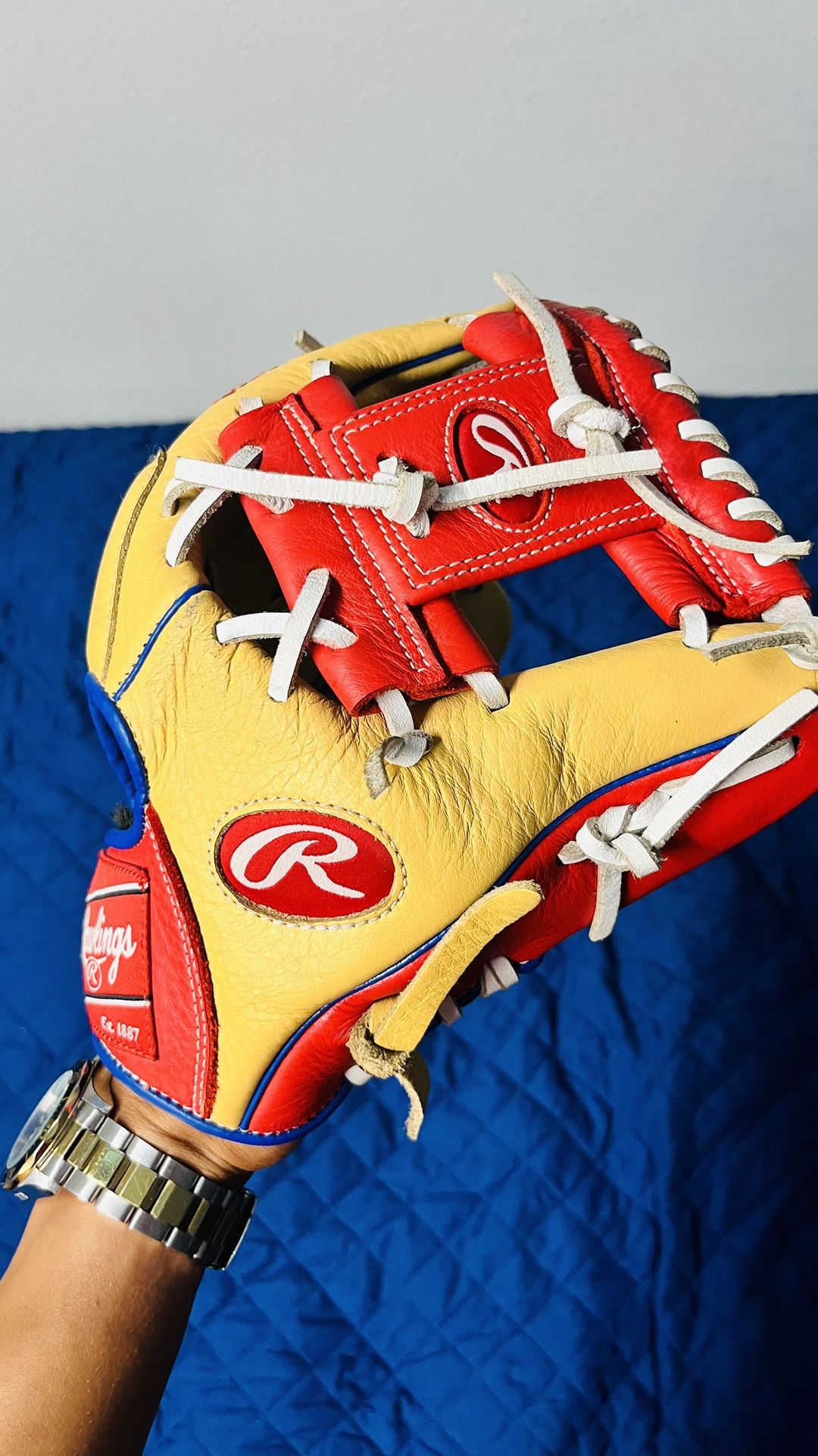 Rawlings Baseball Glove